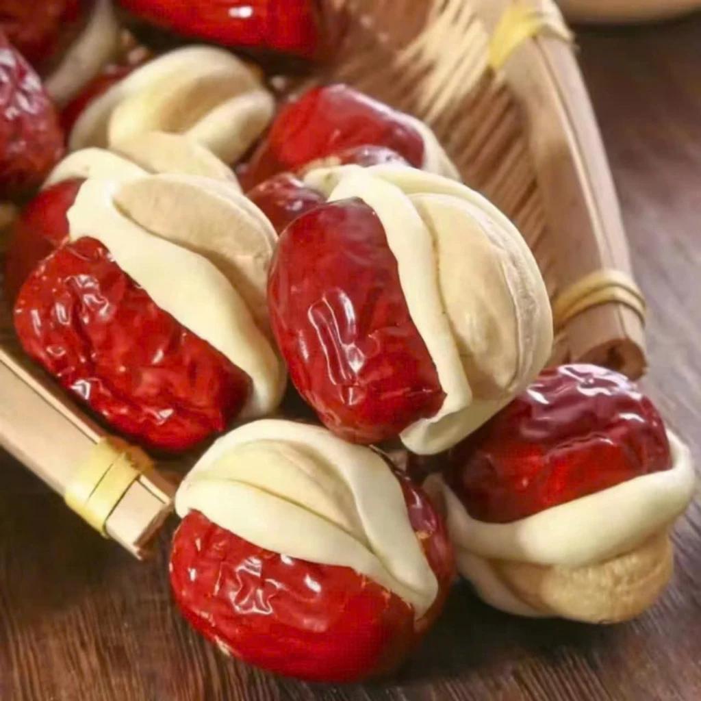1Kg Kẹo Táo Đỏ Kẹp Sữa Lạc Đà Nhân Hạt Điều, Táo Đỏ Tân Cương Kẹp Sữa, Món Ăn Mới Cho Dịp Tết- MIRI Food